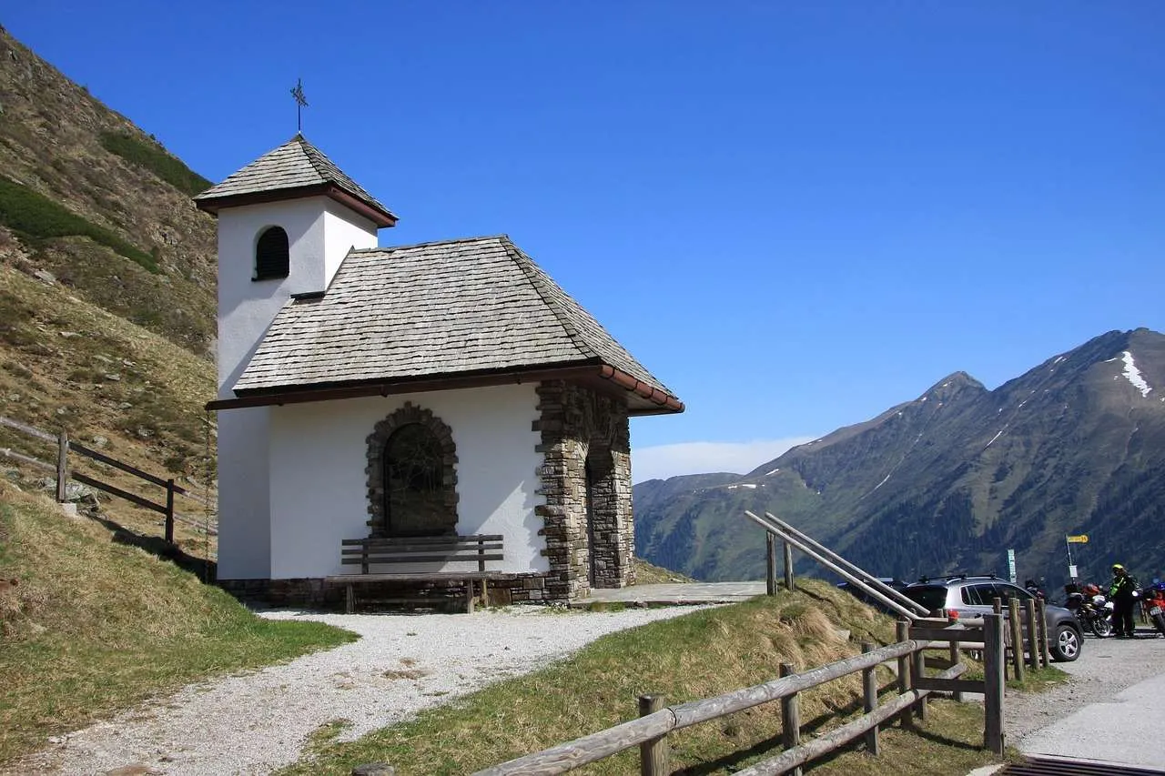 Roofing and Roof Repairs: A Homeowner Guide